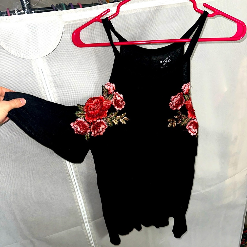 Size Medium floral top